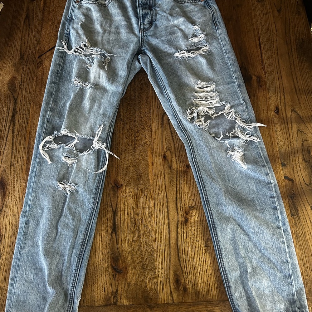 American Eagle Straight Leg Jeans